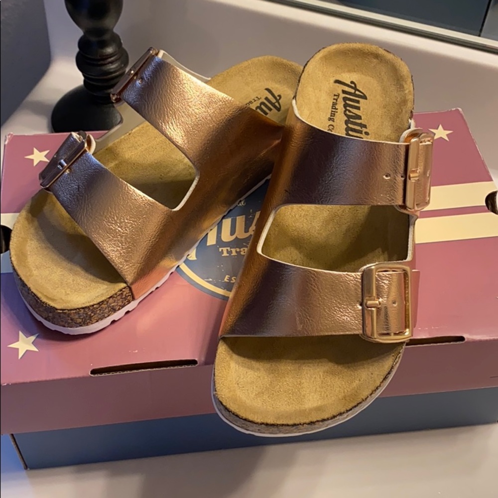 NIB Austin Trading Co slip ons 6